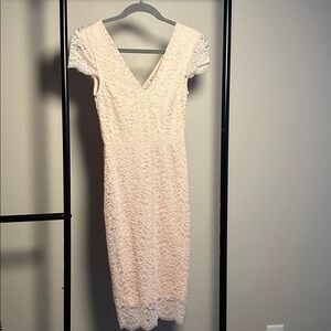 Elegant Pink Lace Dress